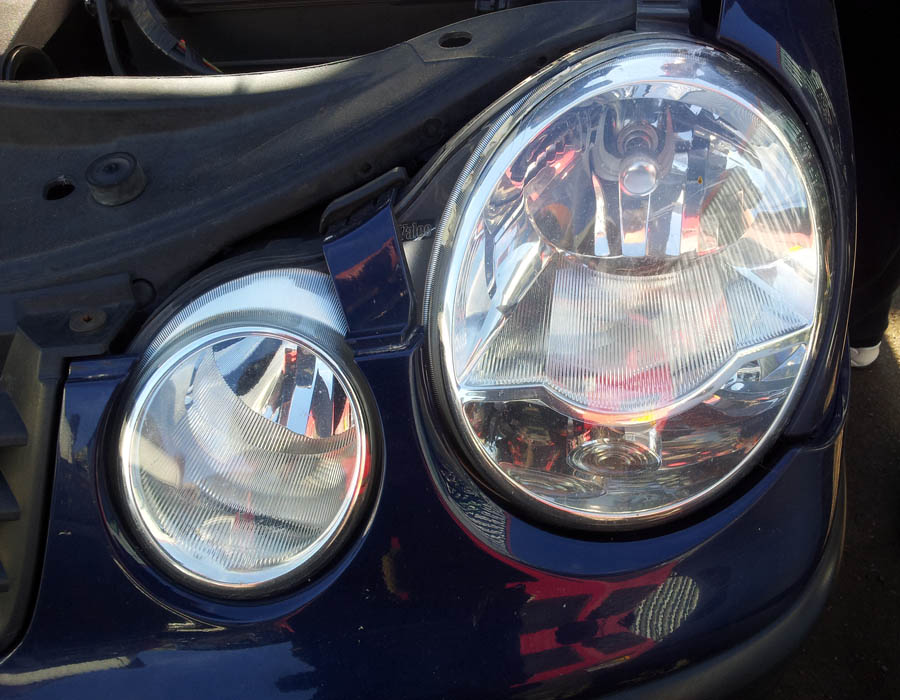 VW Polo Twist headlight-passenger-side-front